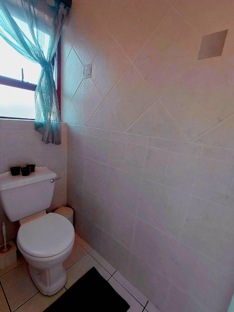 3 Bedroom Property for Sale in Glen Marais Gauteng