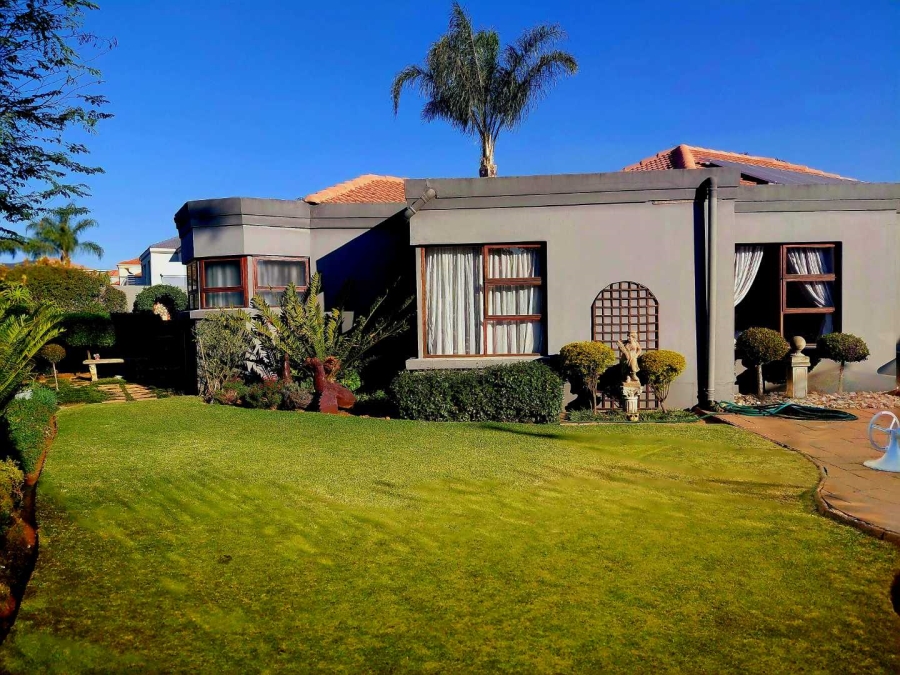 3 Bedroom Property for Sale in Glen Marais Gauteng