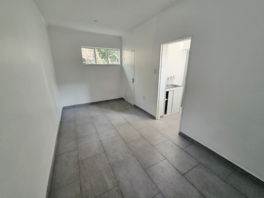 To Let 1 Bedroom Property for Rent in Waterkloof Gauteng
