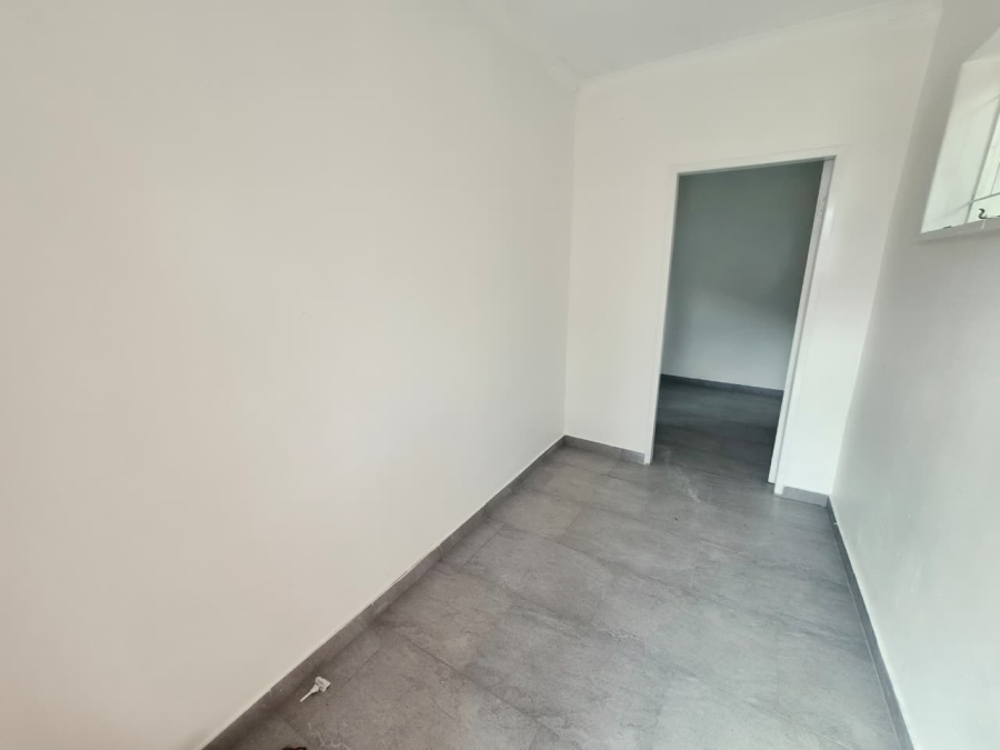 To Let 1 Bedroom Property for Rent in Waterkloof Gauteng