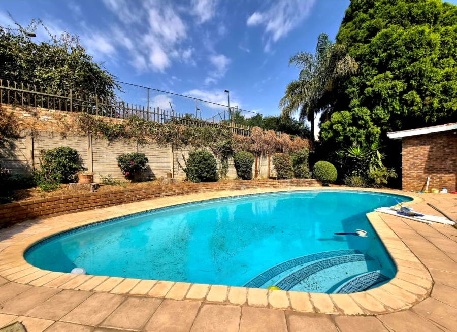 To Let 1 Bedroom Property for Rent in Waterkloof Gauteng
