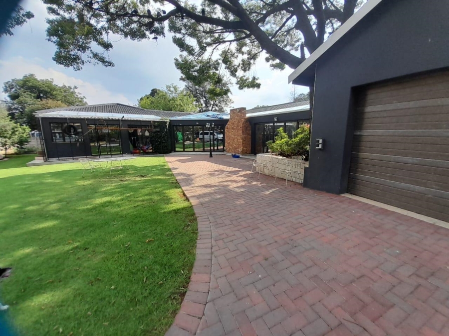 4 Bedroom Property for Sale in Brackenhurst Gauteng