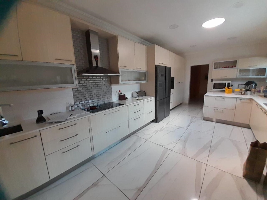 4 Bedroom Property for Sale in Brackenhurst Gauteng