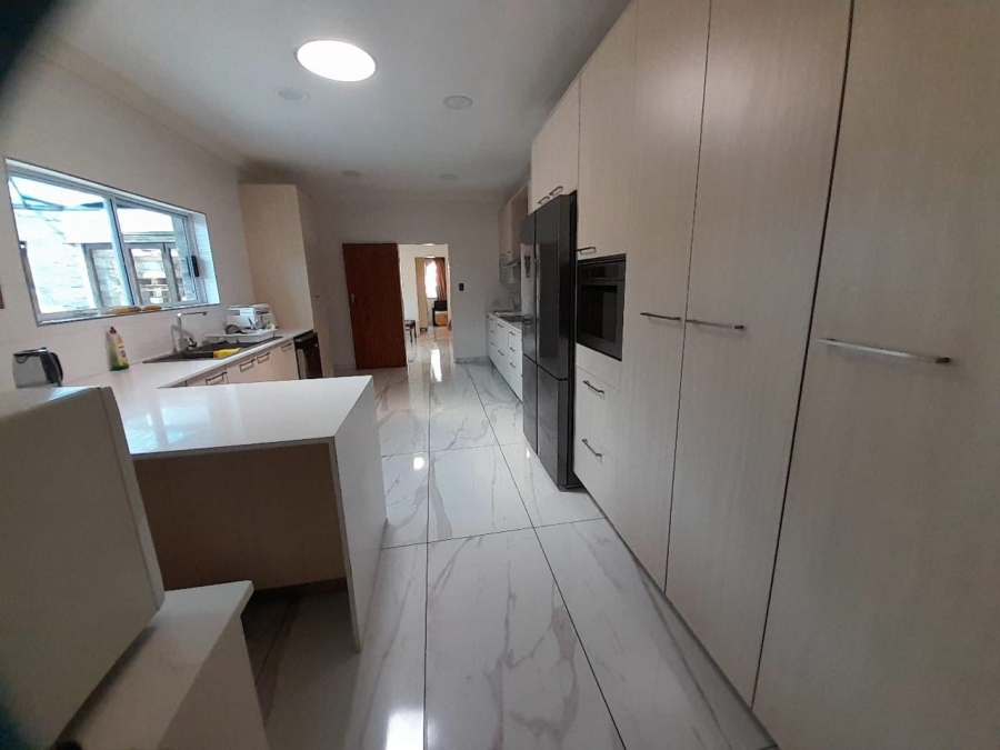 4 Bedroom Property for Sale in Brackenhurst Gauteng