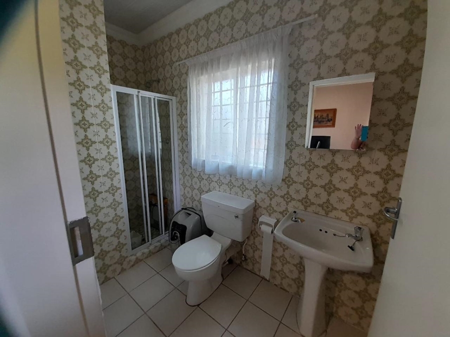 4 Bedroom Property for Sale in Brackenhurst Gauteng