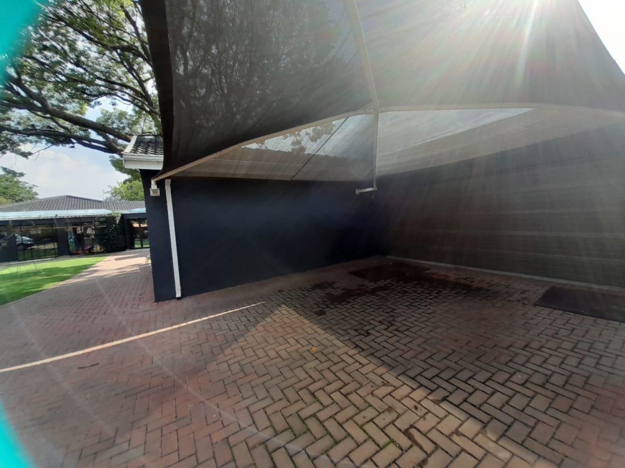 4 Bedroom Property for Sale in Brackenhurst Gauteng