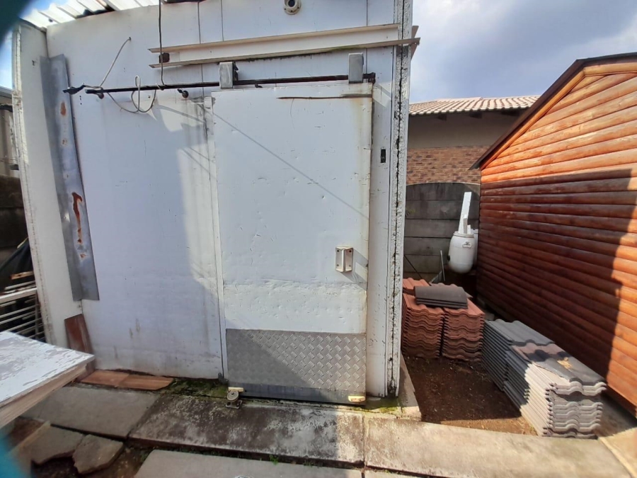 4 Bedroom Property for Sale in Brackenhurst Gauteng