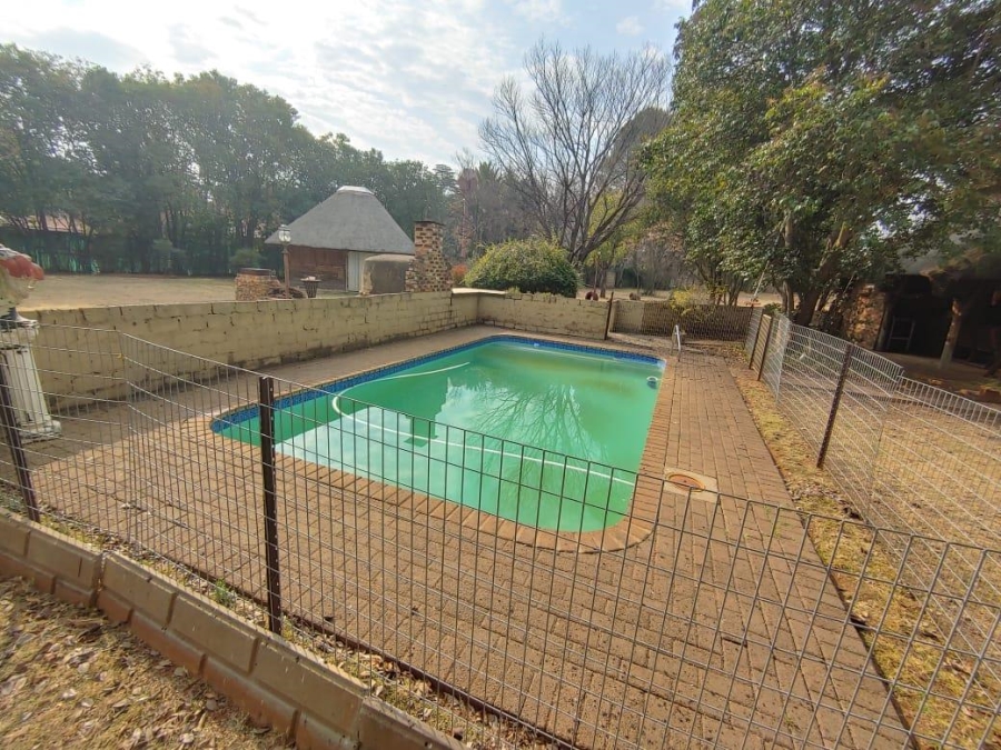 13 Bedroom Property for Sale in Glen Donald A H Gauteng