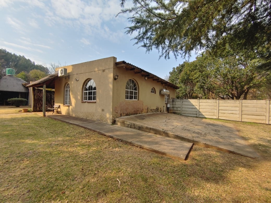 13 Bedroom Property for Sale in Glen Donald A H Gauteng