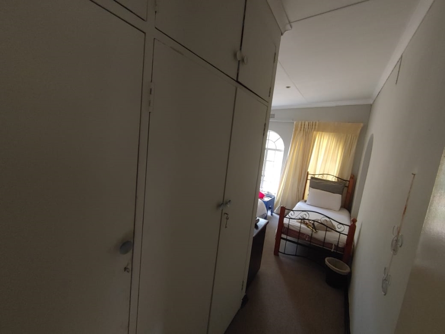 13 Bedroom Property for Sale in Glen Donald A H Gauteng