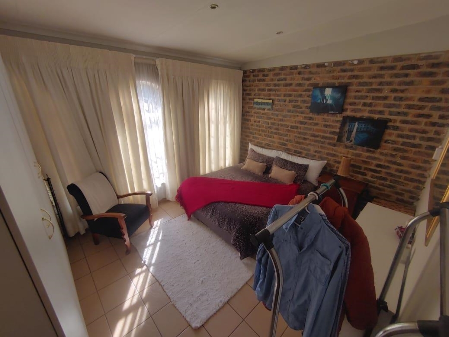 13 Bedroom Property for Sale in Glen Donald A H Gauteng