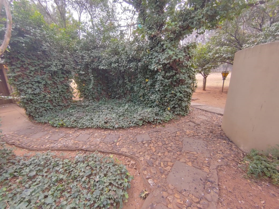 13 Bedroom Property for Sale in Glen Donald A H Gauteng