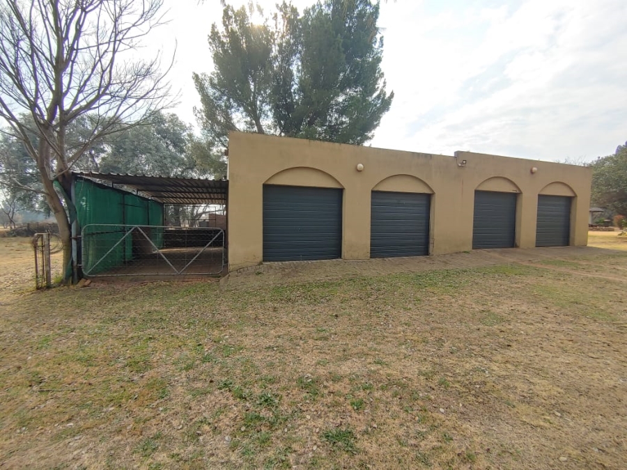 13 Bedroom Property for Sale in Glen Donald A H Gauteng