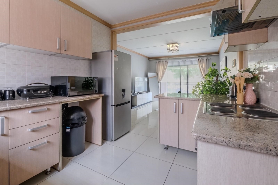To Let 2 Bedroom Property for Rent in Midrand Gauteng