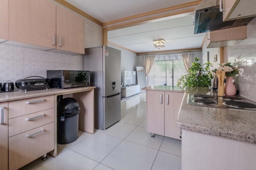To Let 2 Bedroom Property for Rent in Midrand Gauteng