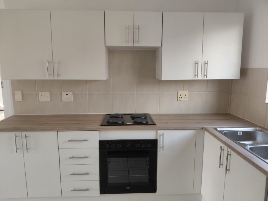 2 Bedroom Property for Sale in Bardene Gauteng