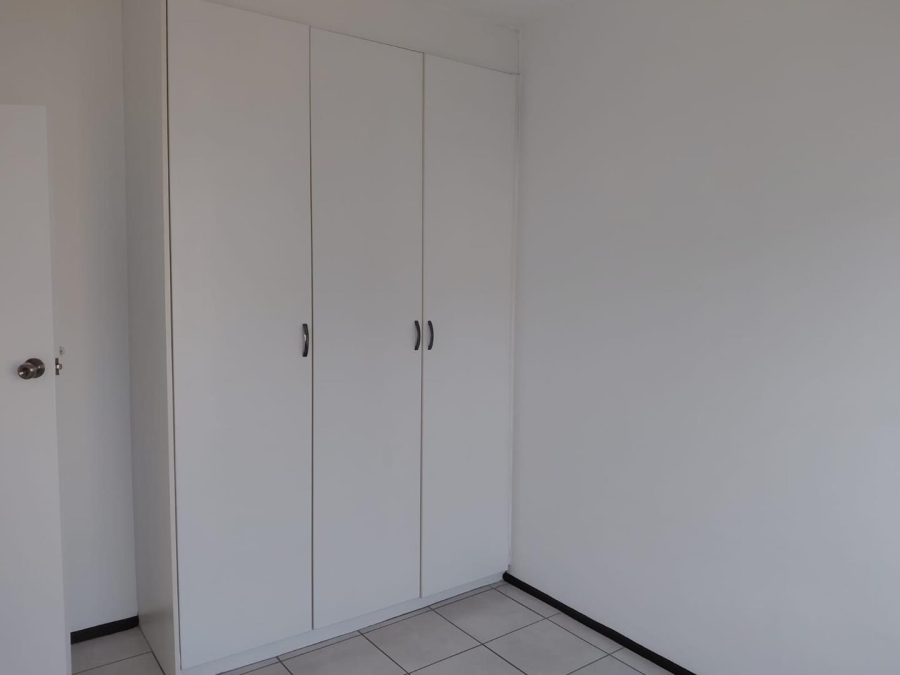 2 Bedroom Property for Sale in Bardene Gauteng