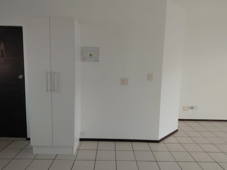 2 Bedroom Property for Sale in Bardene Gauteng