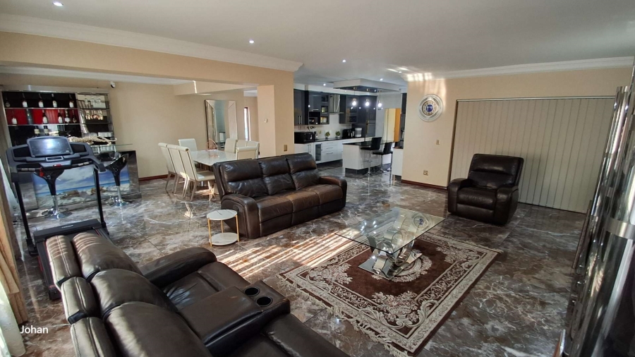 3 Bedroom Property for Sale in New Market Gauteng