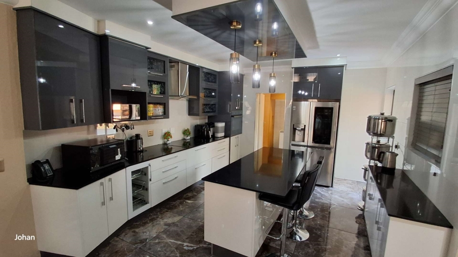 3 Bedroom Property for Sale in New Market Gauteng