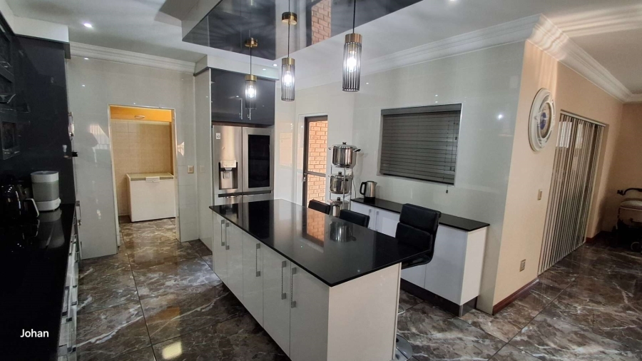 3 Bedroom Property for Sale in New Market Gauteng
