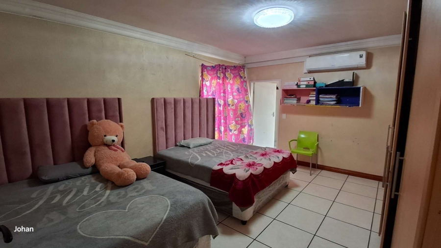 3 Bedroom Property for Sale in New Market Gauteng
