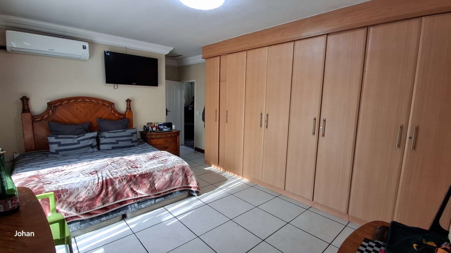 3 Bedroom Property for Sale in New Market Gauteng