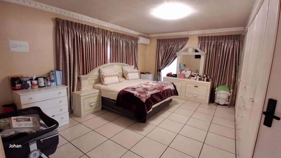 3 Bedroom Property for Sale in New Market Gauteng