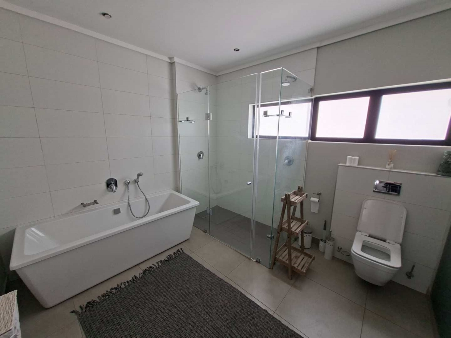 To Let 2 Bedroom Property for Rent in Midstream Estate Gauteng