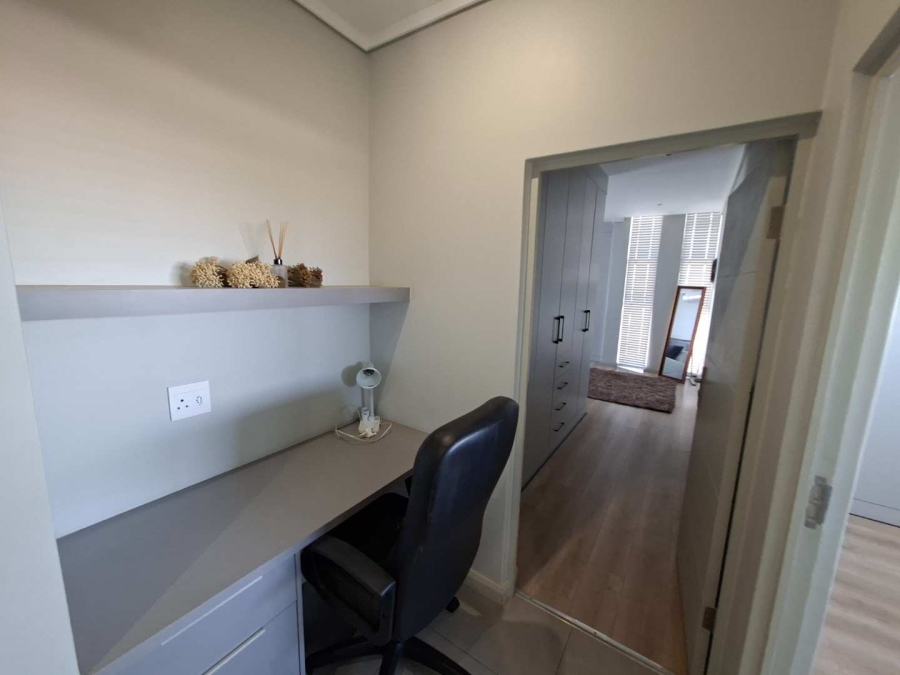 To Let 2 Bedroom Property for Rent in Midstream Estate Gauteng