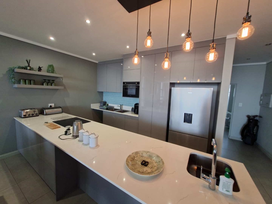 To Let 2 Bedroom Property for Rent in Midstream Estate Gauteng
