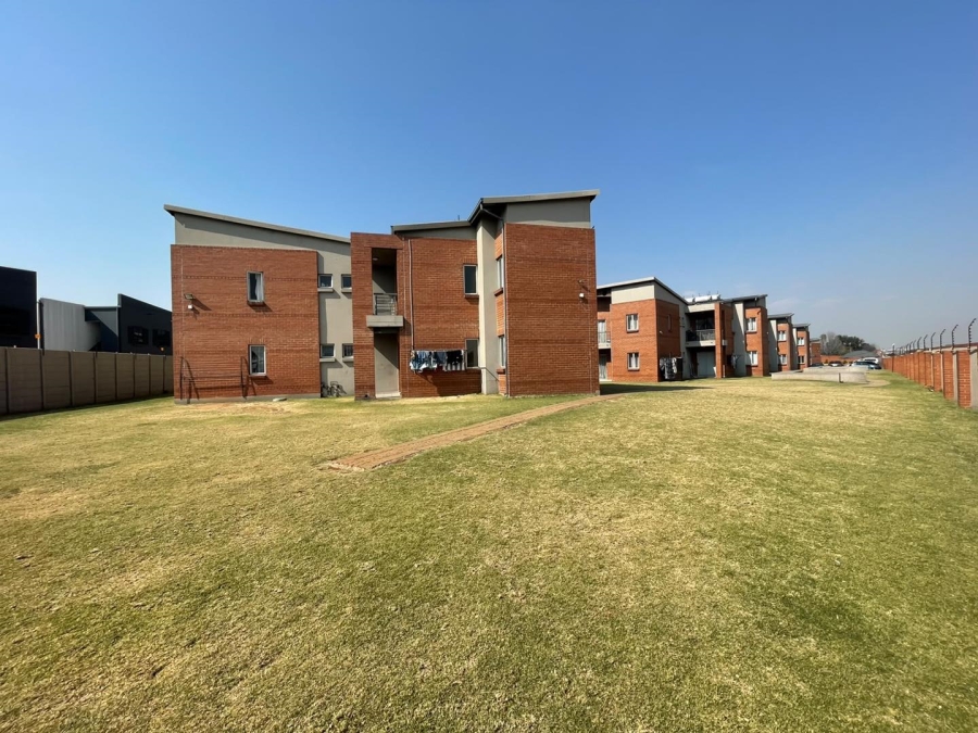 2 Bedroom Property for Sale in Esther Park Gauteng