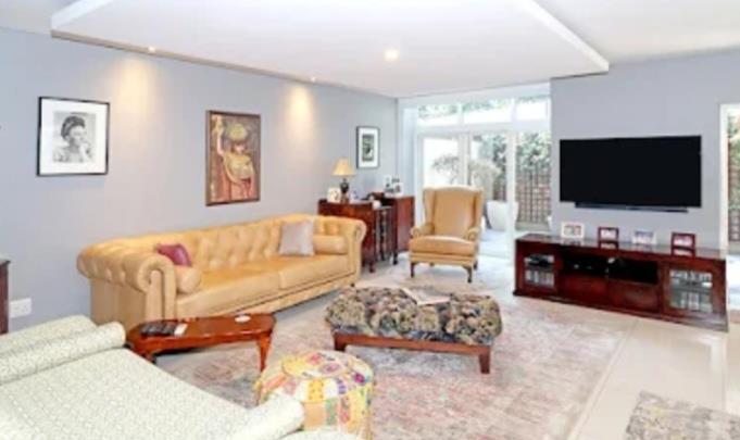 3 Bedroom Property for Sale in Bryanston Gauteng