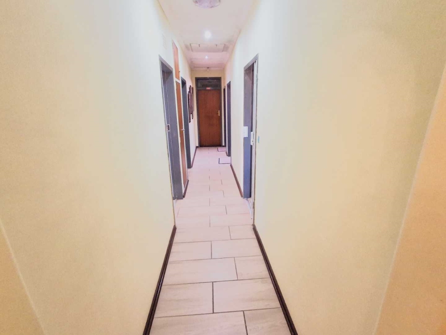 3 Bedroom Property for Sale in Gallo Manor Gauteng
