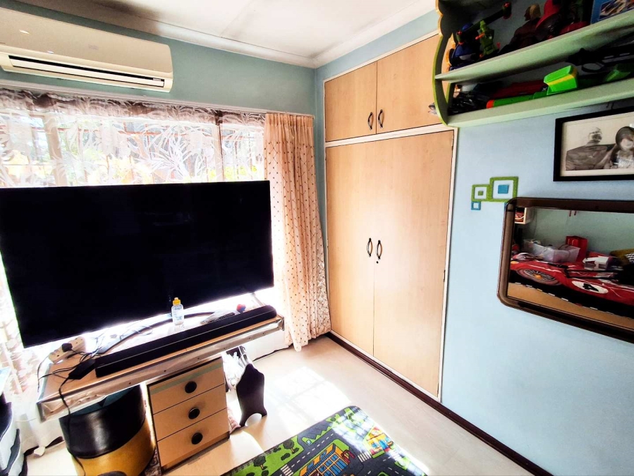 3 Bedroom Property for Sale in Gallo Manor Gauteng