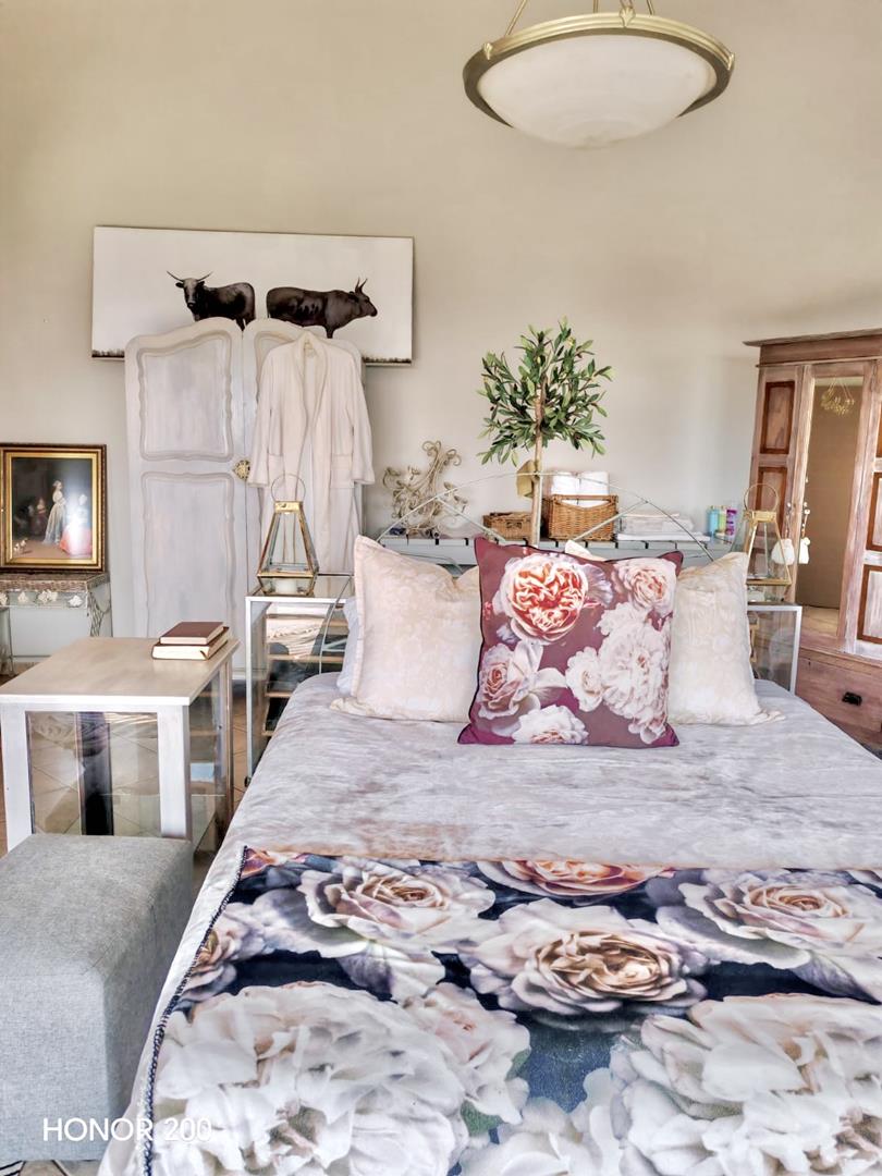 To Let 1 Bedroom Property for Rent in Groenkloof Gauteng