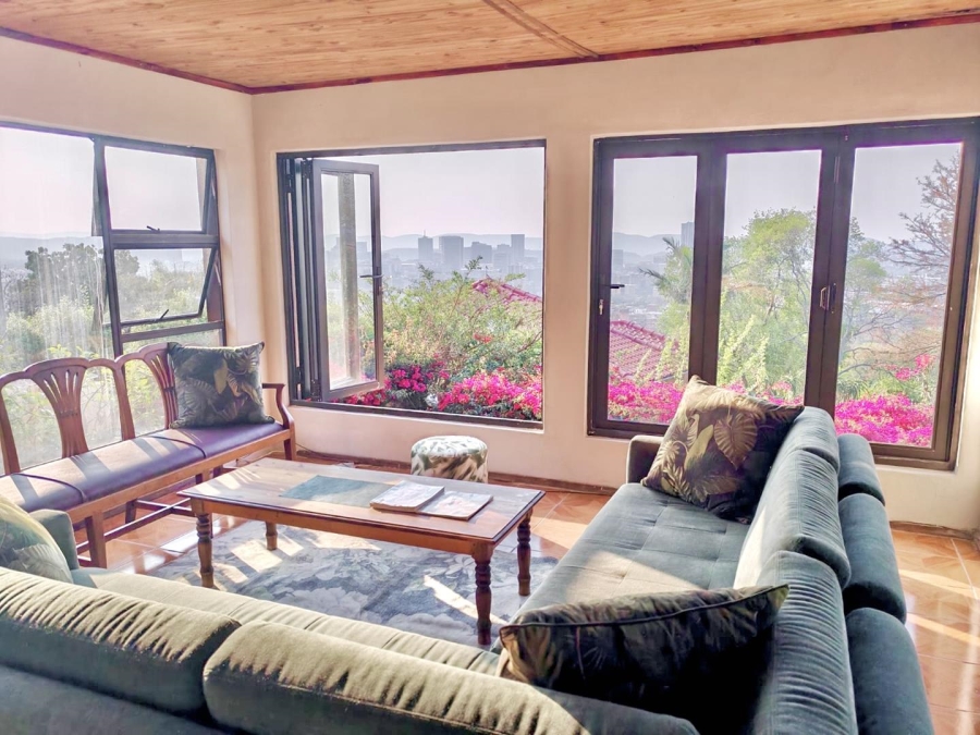 To Let 1 Bedroom Property for Rent in Groenkloof Gauteng