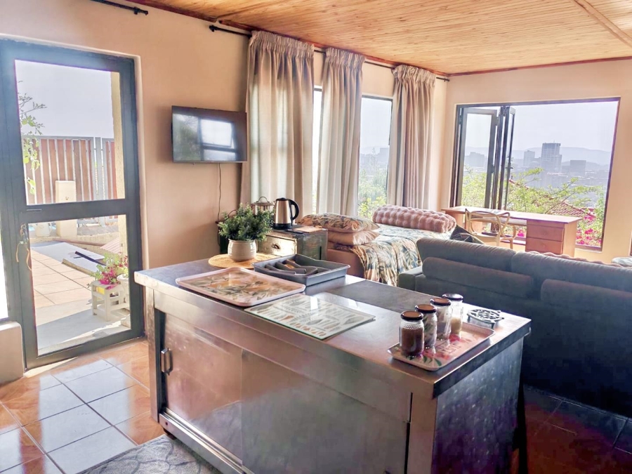 To Let 1 Bedroom Property for Rent in Groenkloof Gauteng