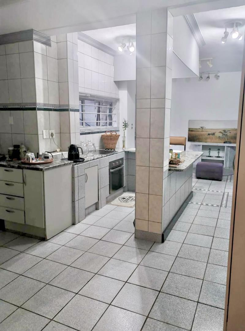 To Let 3 Bedroom Property for Rent in Groenkloof Gauteng