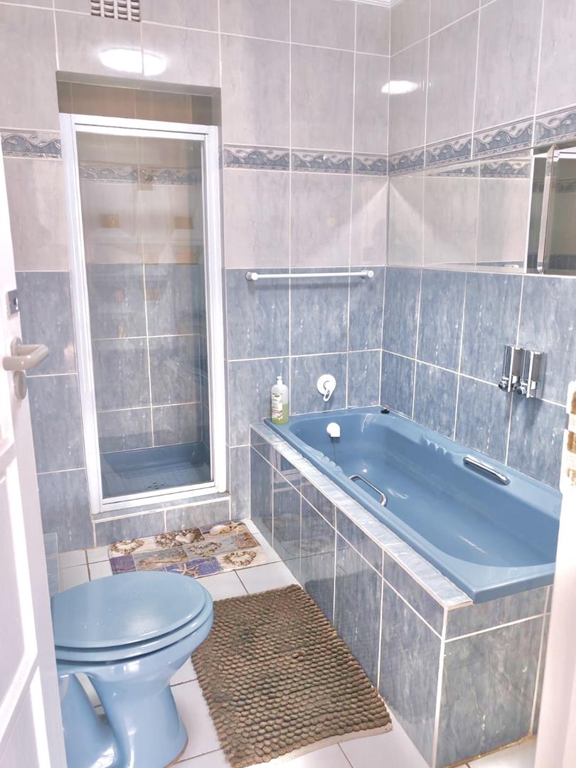 To Let 3 Bedroom Property for Rent in Groenkloof Gauteng