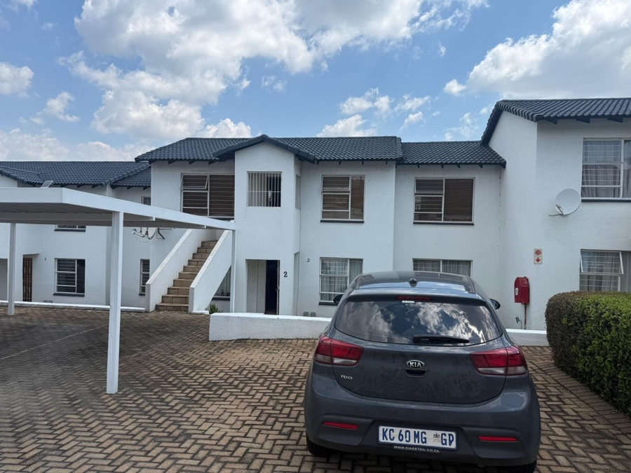 To Let 2 Bedroom Property for Rent in Weltevreden Park Gauteng