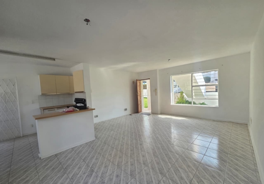 To Let 2 Bedroom Property for Rent in Weltevreden Park Gauteng