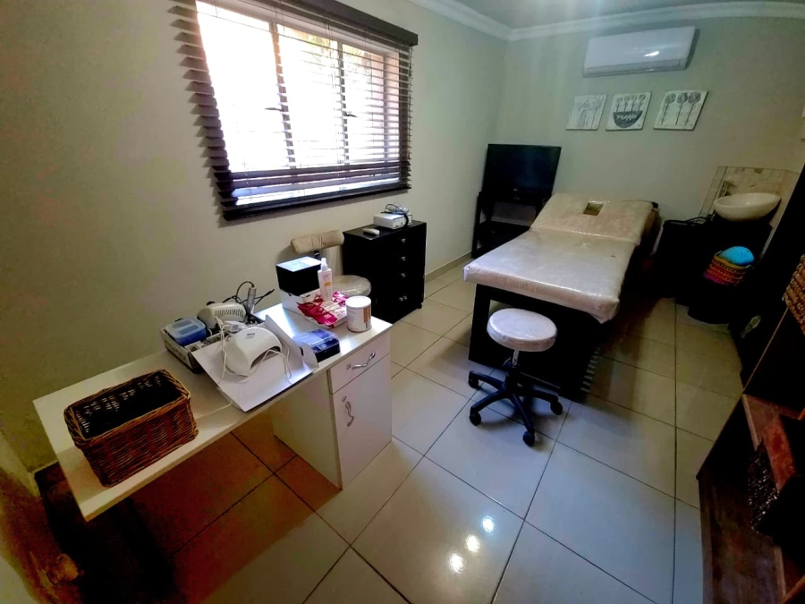 4 Bedroom Property for Sale in Rietondale Gauteng
