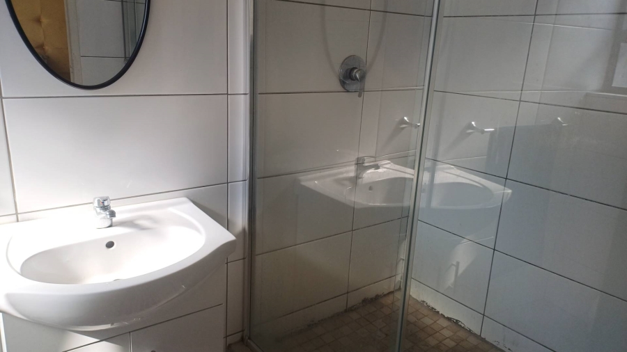4 Bedroom Property for Sale in South Crest Gauteng