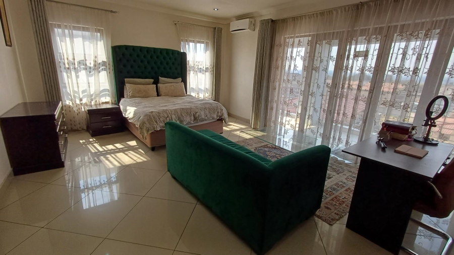 4 Bedroom Property for Sale in South Crest Gauteng