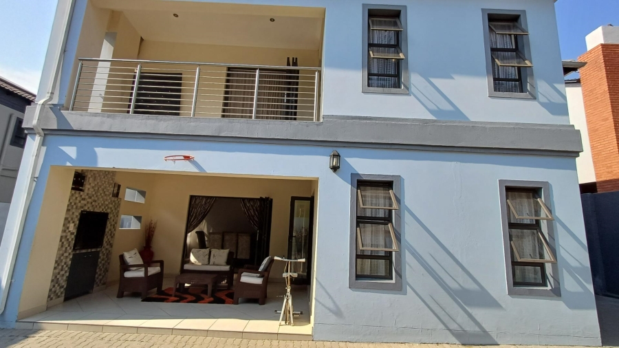 4 Bedroom Property for Sale in South Crest Gauteng