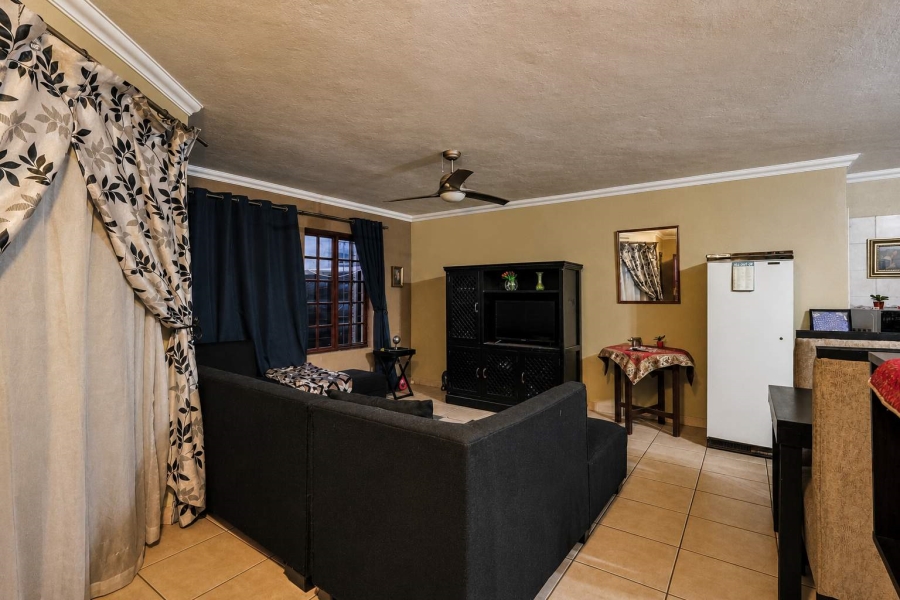 3 Bedroom Property for Sale in Equestria Gauteng