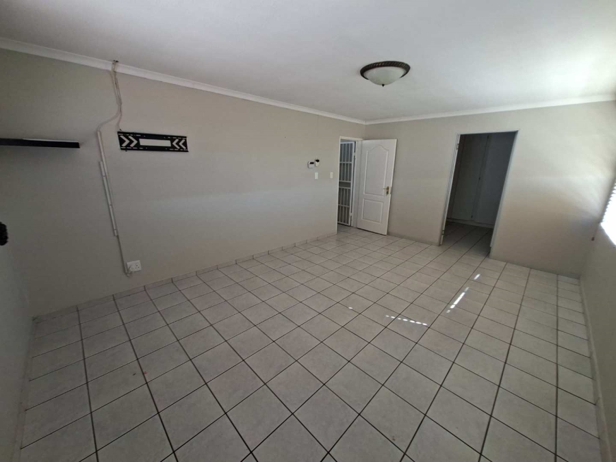 To Let Commercial Property for Rent in Ruimsig Gauteng