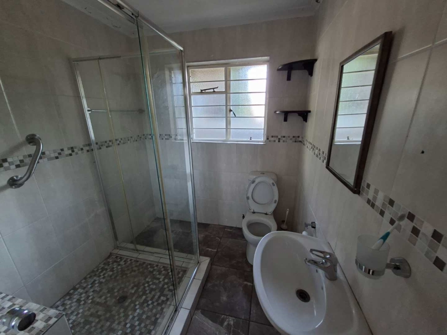 To Let Commercial Property for Rent in Ruimsig Gauteng