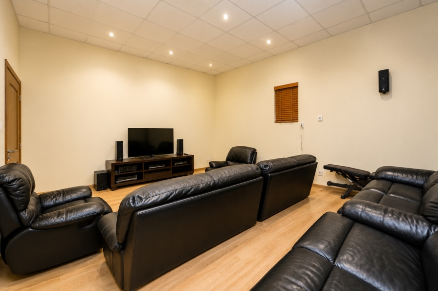 4 Bedroom Property for Sale in Glenvista Gauteng